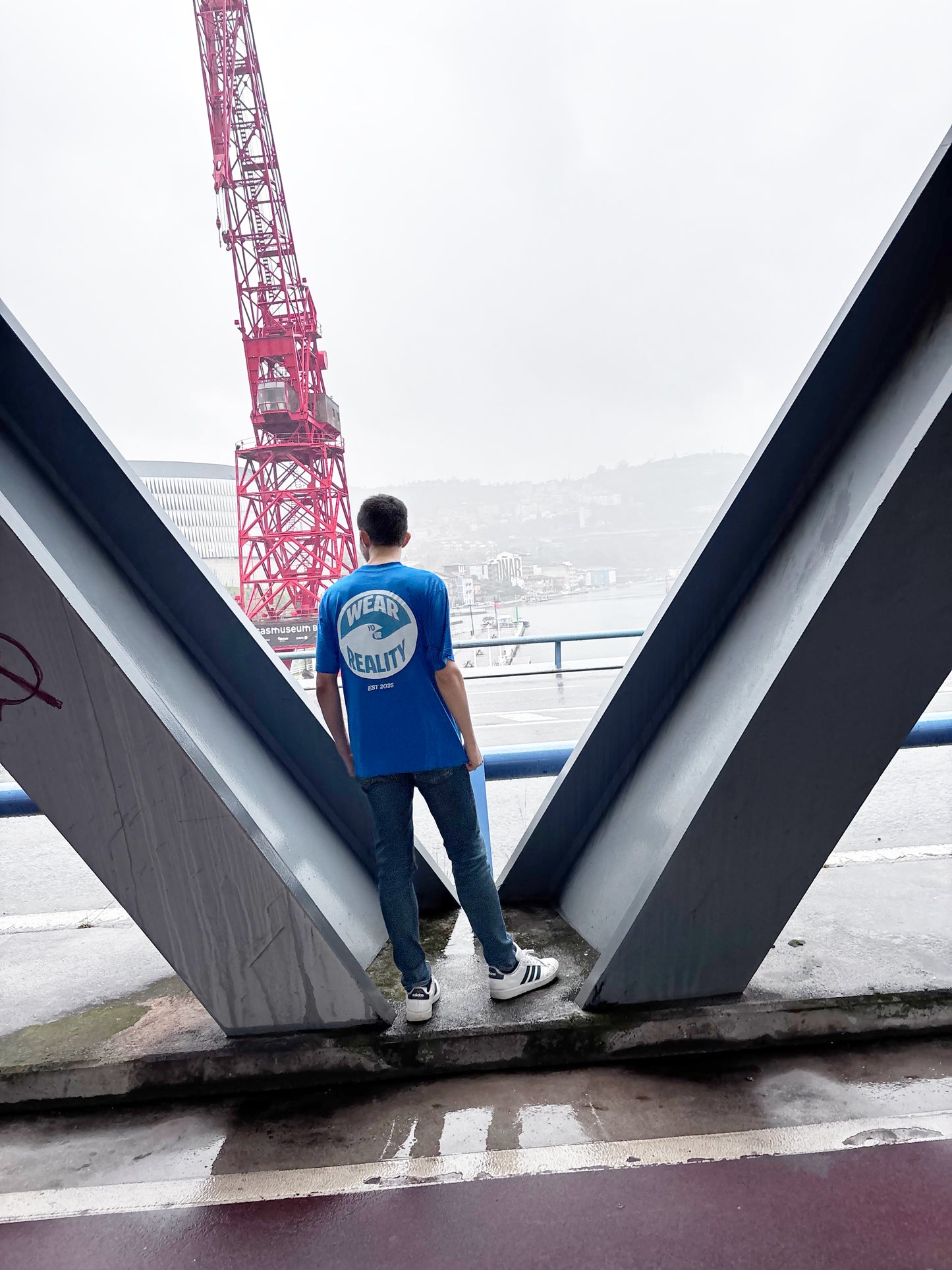 Wear your Reality oversized blue t-shirt